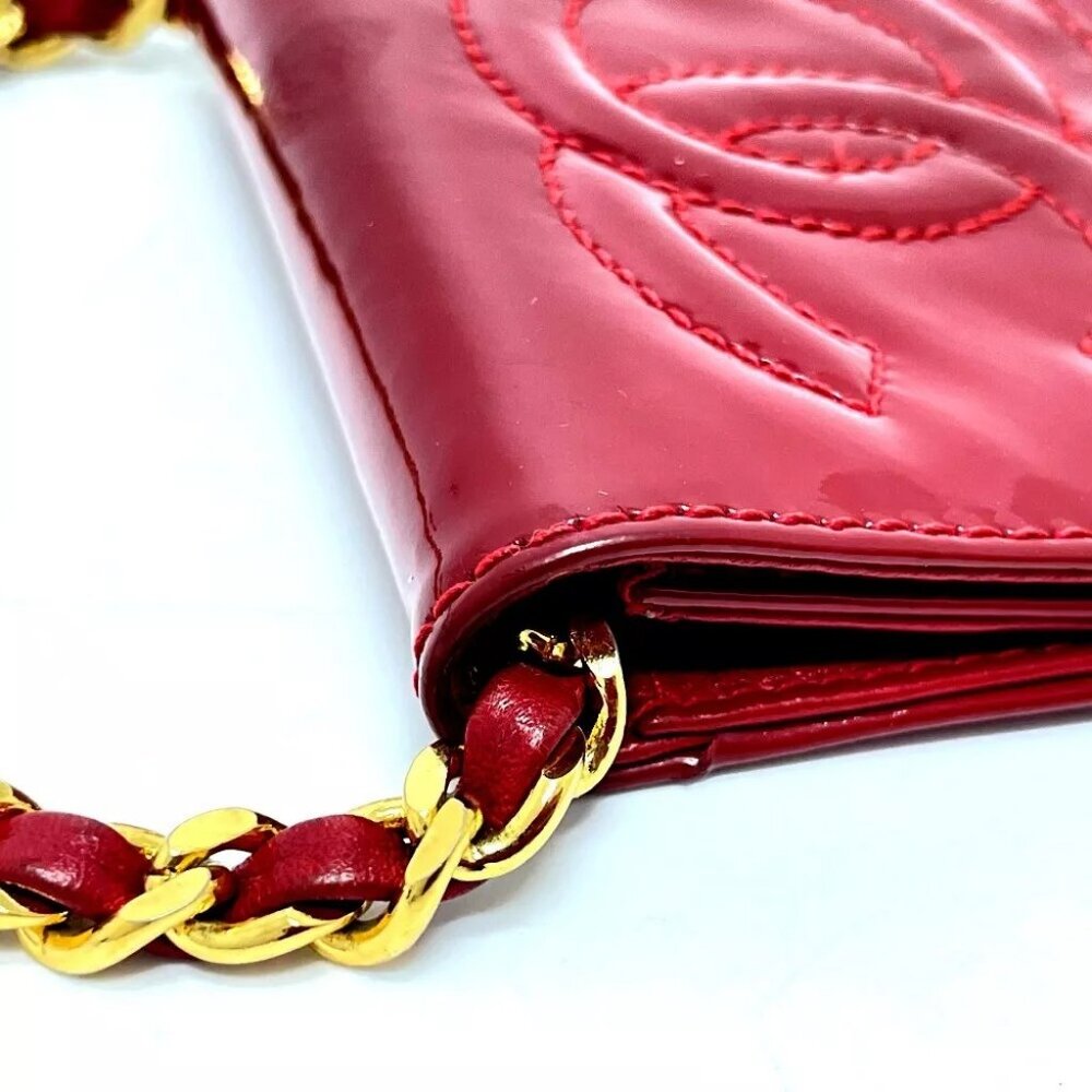 CHANEL Chain Pochette Pouch Shoulder Bag Patent Leather Red x GoldHardware - Picture 5 of 13